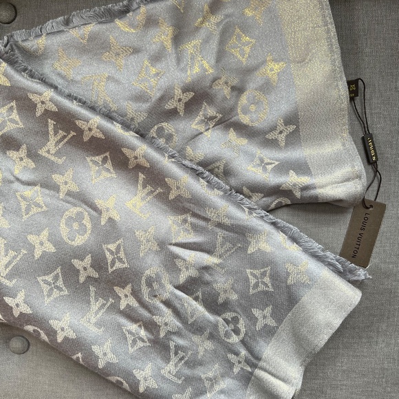 New Louis Vuitton Paris VL Pashmina Scarf Shawl Cashmere Silk Silver Gold Logo - Picture 8 of 13